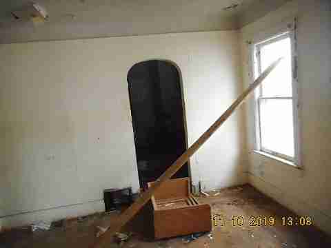 12090 Roselawn (27)_m.jpg